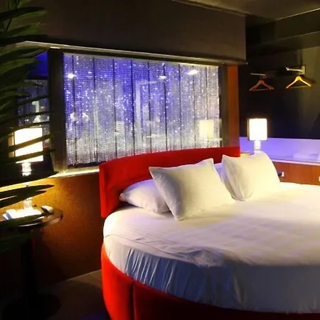 No 19 Boutique Hotel