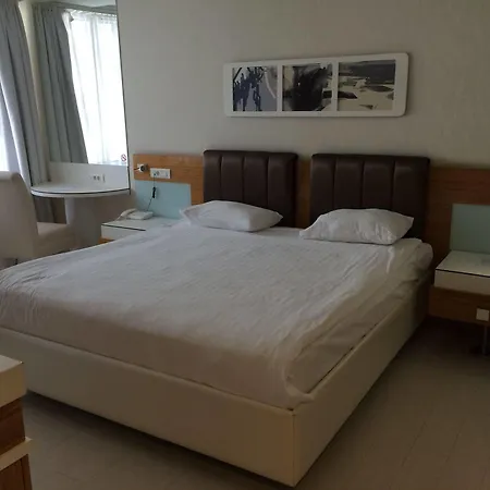 No 19 Boutique Hotel 4*