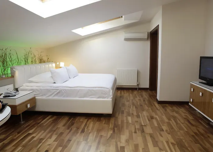 No 19 Boutique Hotell 4*