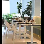 No 19 Boutique 4*