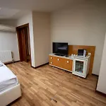 No 19 Boutique 4*