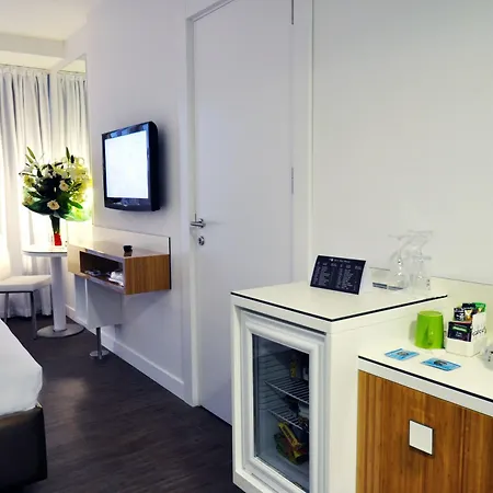 No:19 Boutique