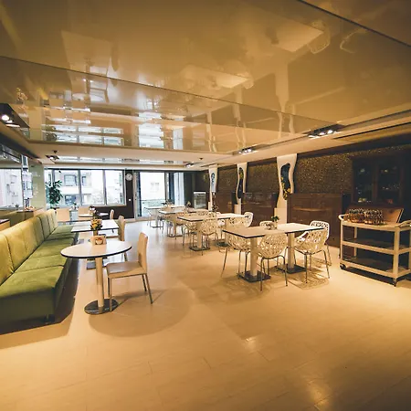 Hotel No 19 Boutique 4*
