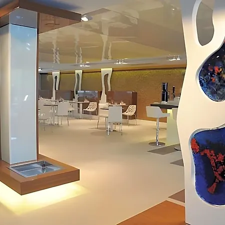 No 19 Boutique Hotel