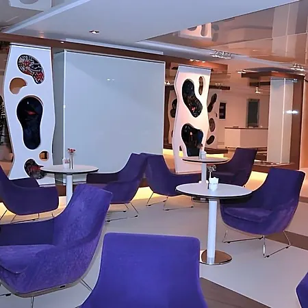 No 19 Boutique Отель 4*
