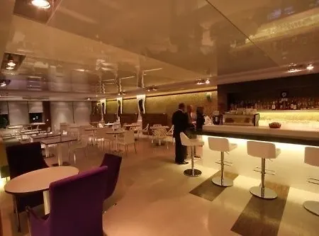 No 19 Boutique 4*