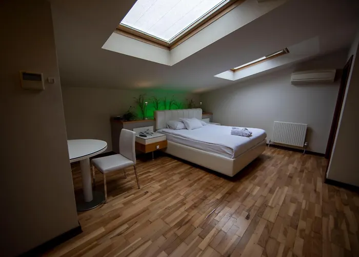 Hotel No 19 Boutique 4*