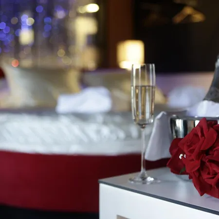 No 19 Boutique Hotell 4*