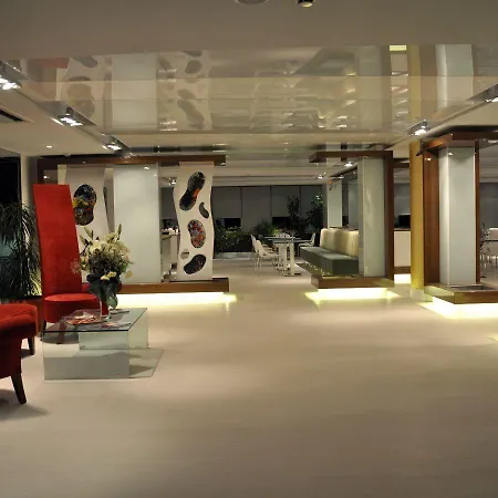 No 19 Boutique Hotell 4*