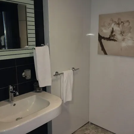 No 19 Boutique Hotell 4*